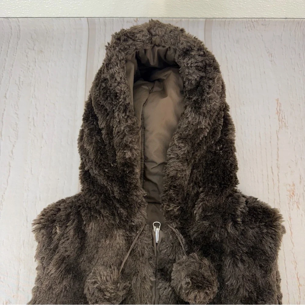 Y2K Faux Fur‎ Hooded Puffer Vest Girls Size 4/5 Brown Pom Pom Winter